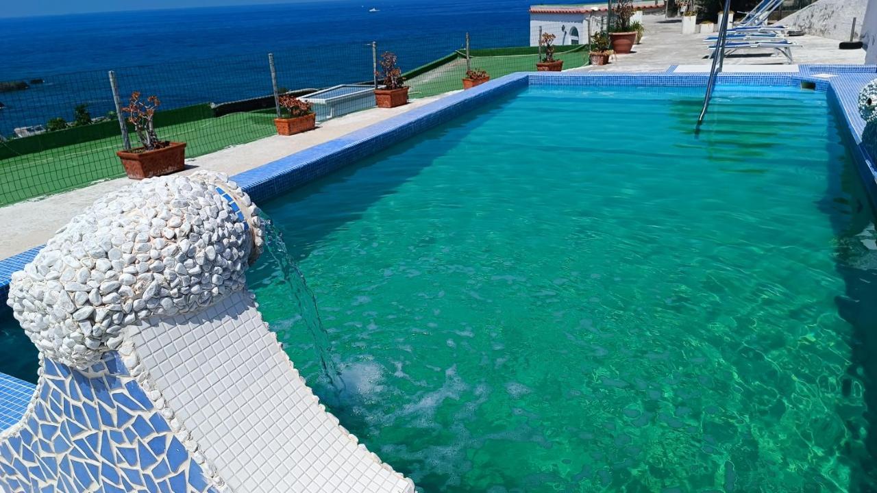 La Dea Del Mare Apartment Forio  Bagian luar foto