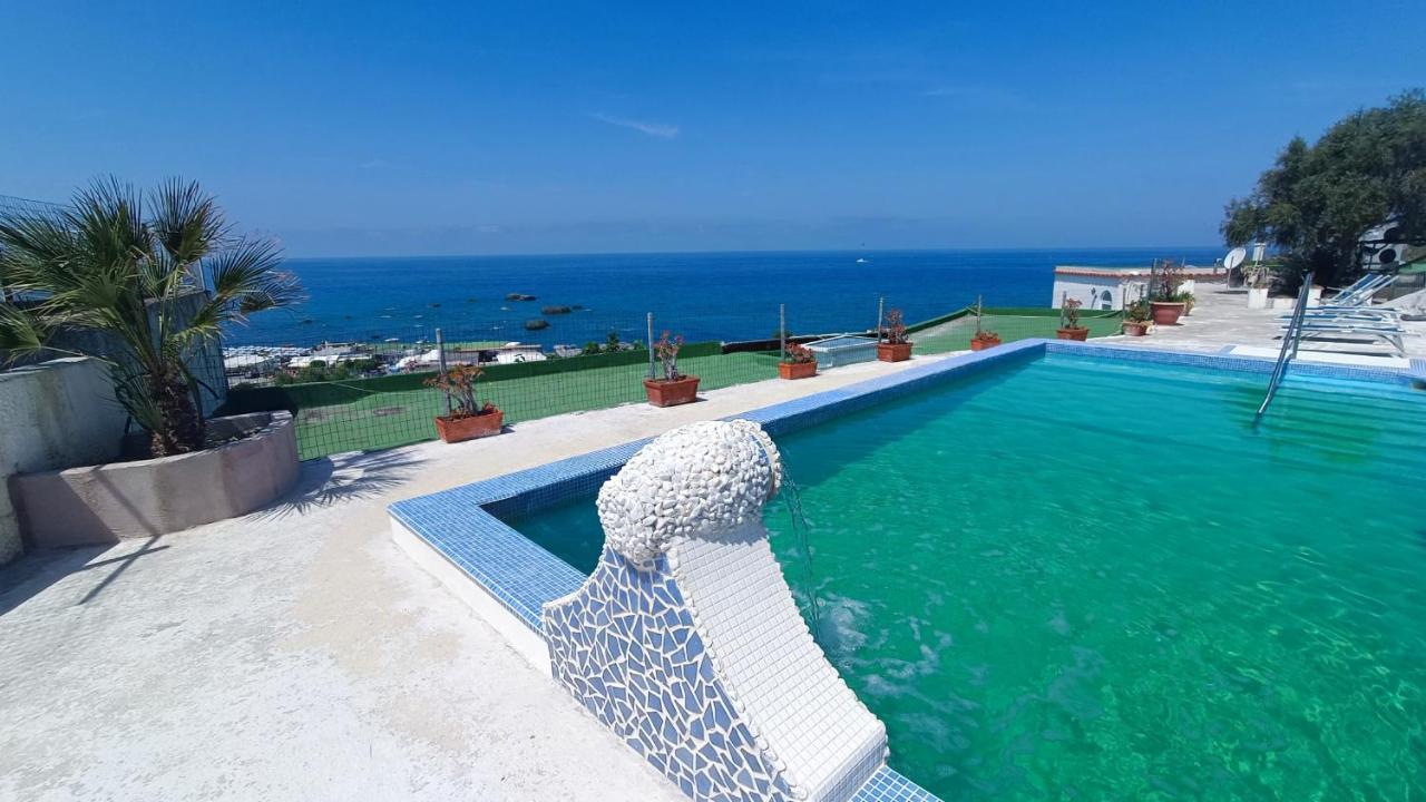 La Dea Del Mare Apartment Forio  Bagian luar foto