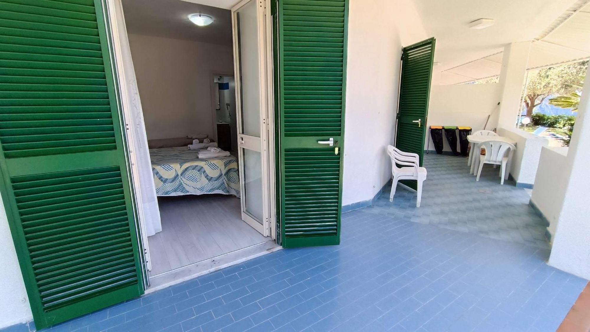 La Dea Del Mare Apartment Forio  Bagian luar foto
